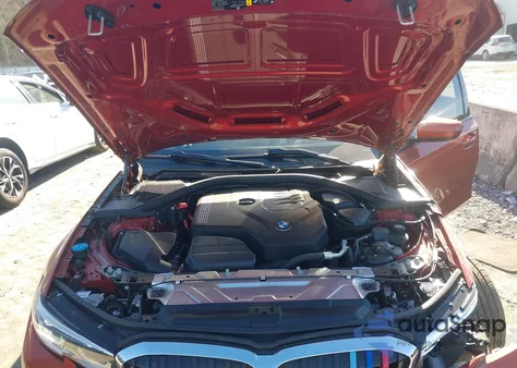 2021 BMW 330I z USA, uszkodzony, nr VIN 3MW5R1J05M8B85980